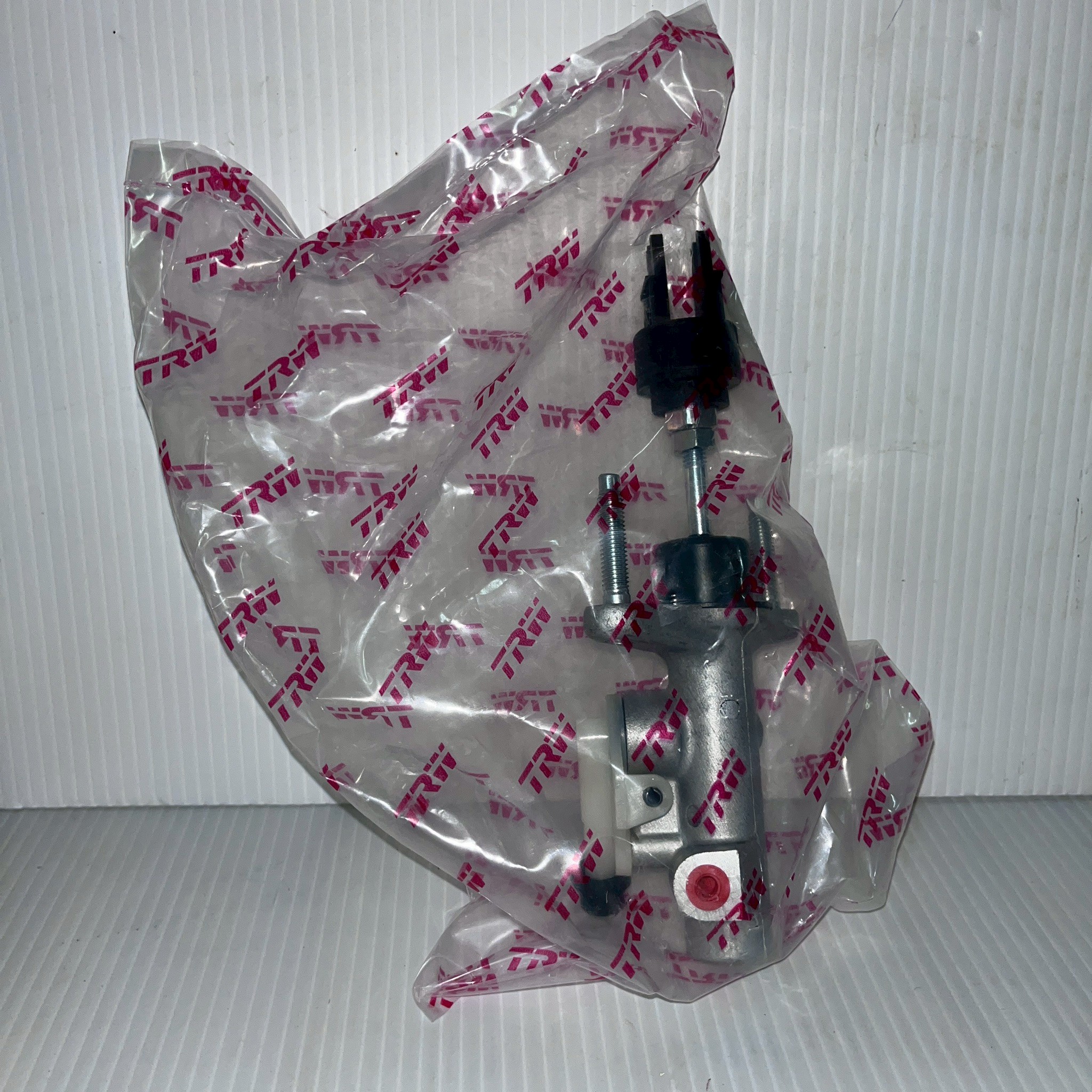 ปั๊มคลัชบน (TRW) TOYOTA VIGO,SMART'09,CHAMP'12 - Image 2