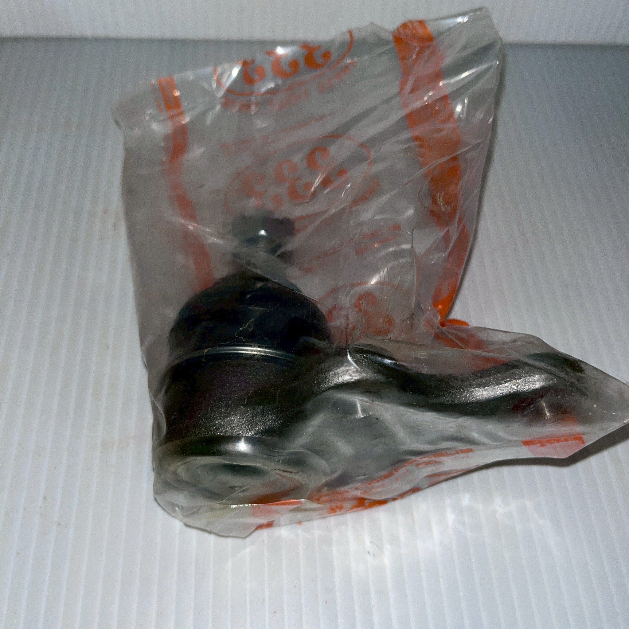 ลูกหมากปีกนกล่าง TOYOTA TIGER 2WD LN147 1988 - Image 3