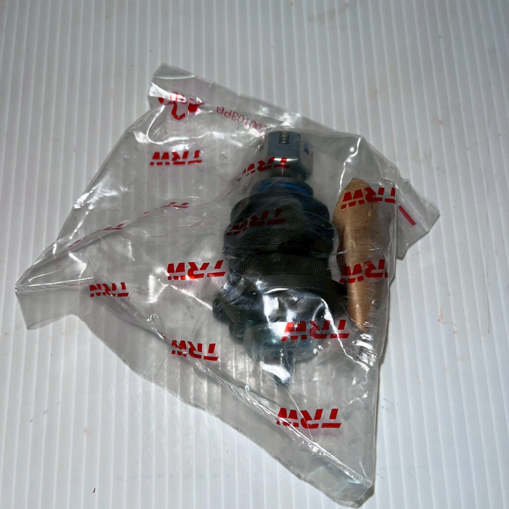 ลูกหมากปีกนกบน (TRW) ซ้าย-ขวา MITSUBISHI Cycione2WD - Image 3
