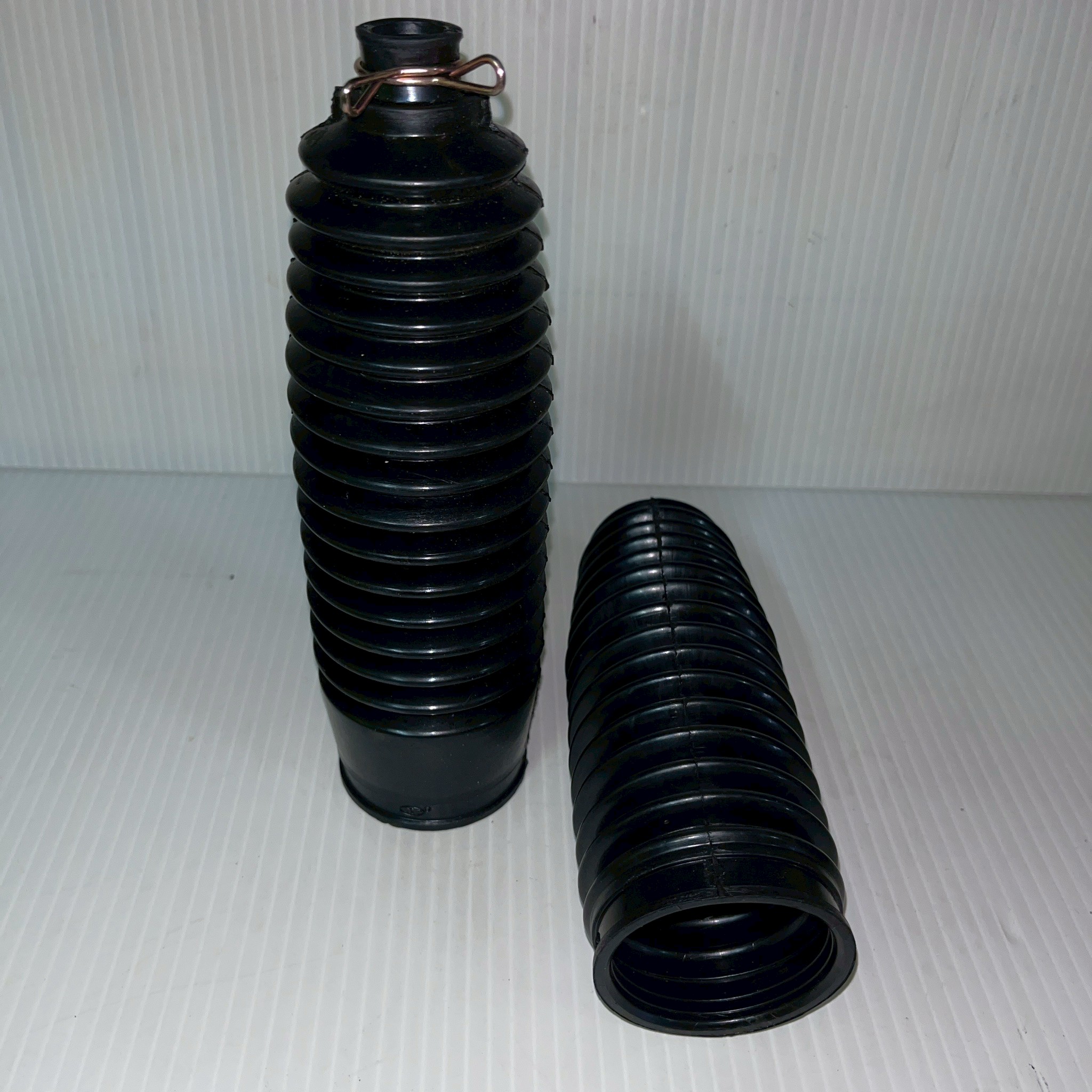 ยางกันฝุ่นพวงมาลัย TOYOTA VIGO FORTUNER 2-4WD(RH) - Image 4