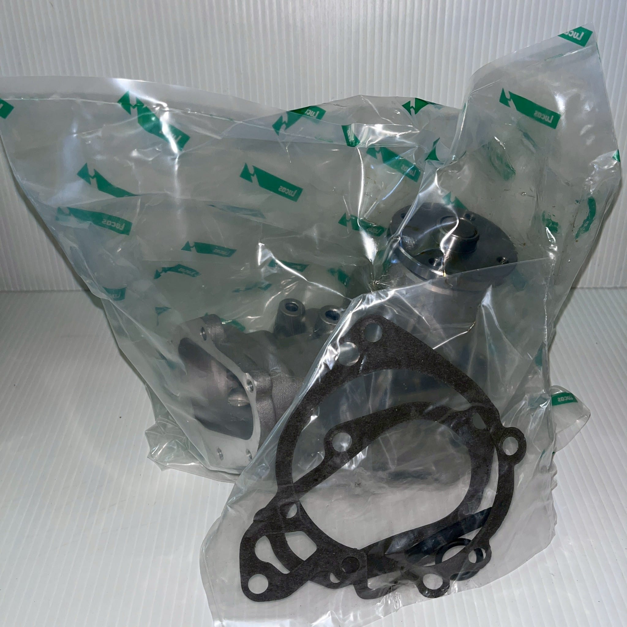 ปั๊มน้ำ (LUCAS) MITSUBISHI TRITON 2.5Di-D,PAJERO SPORT - Image 3