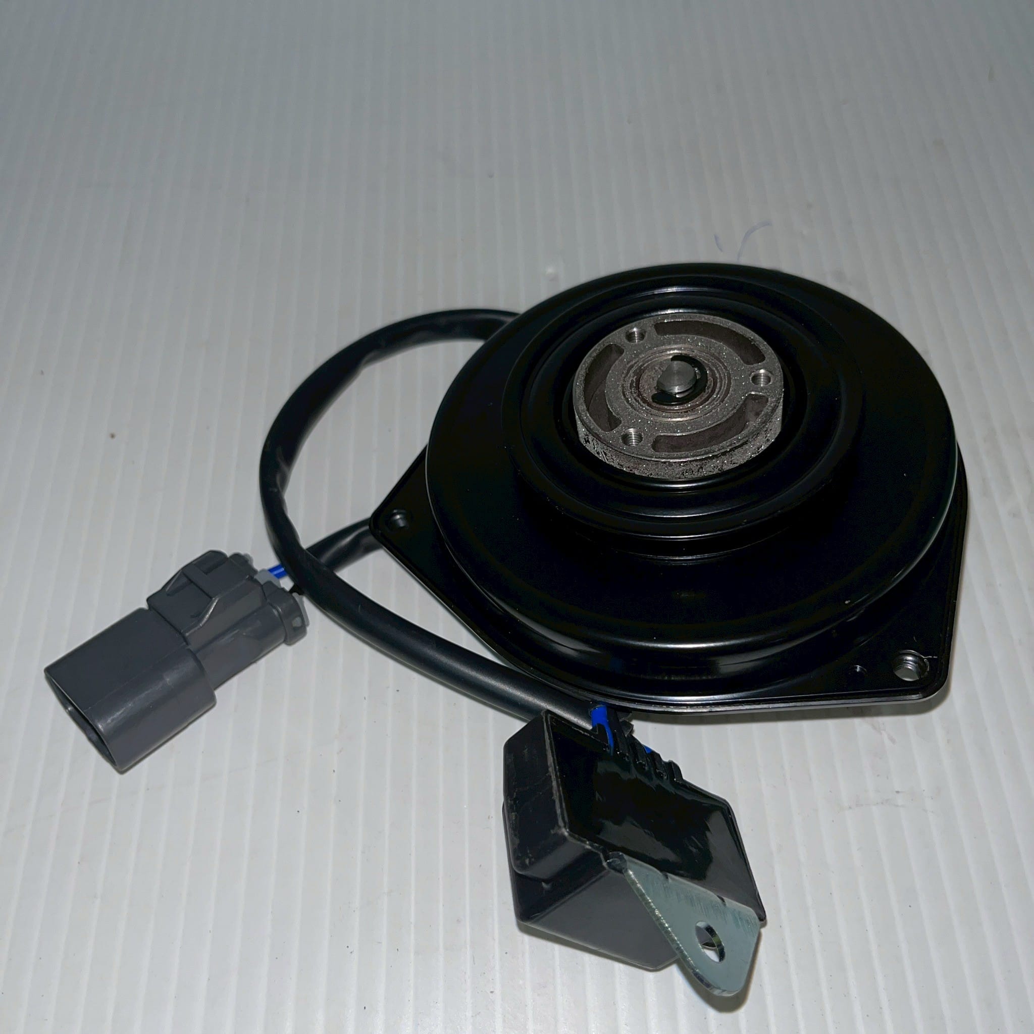 มอเตอร์พัดลมหม้อน้ำ HONDA JAZZ'02-08/CIVIC FD/CR-V7 - Image 2