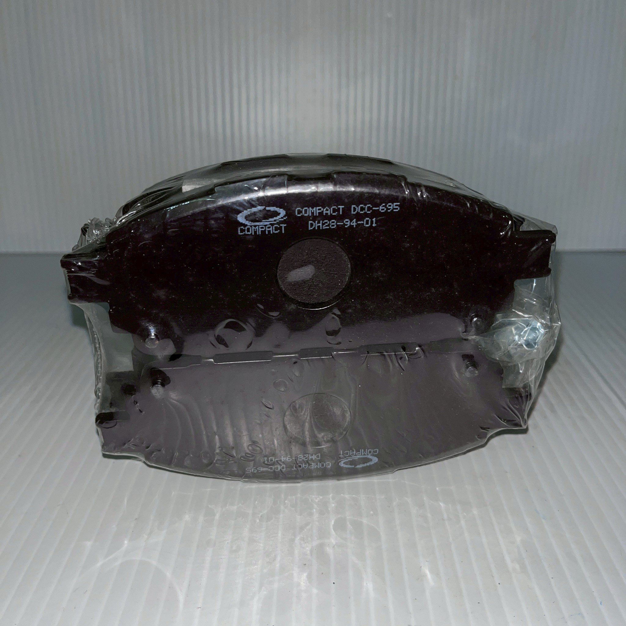 ผ้าเบรคหน้า DCC-695 TOYOTA HI-LUXREVO 2WD - Image 2
