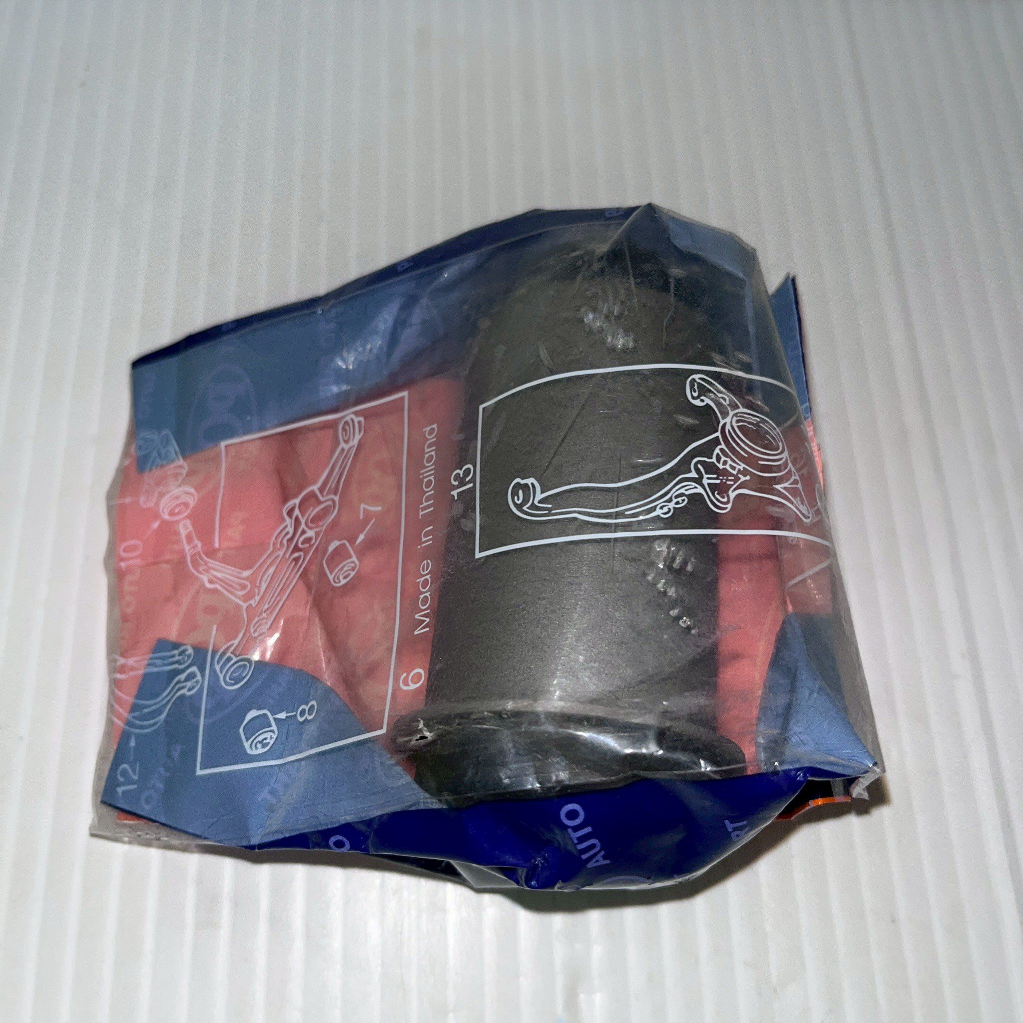 บูชปีกนกล่าง (POP) MITSUBISHI STARDA 4x2 - Image 3
